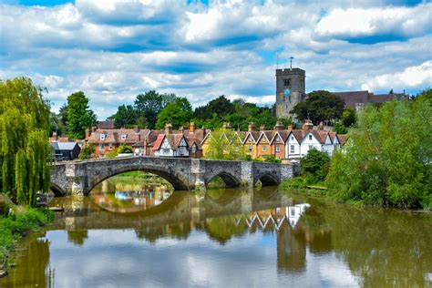 towns in london|small towns near london.